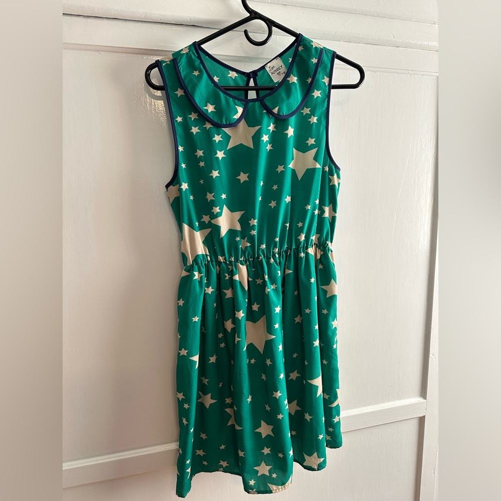 Peter Pan collar 👗 dress size medium